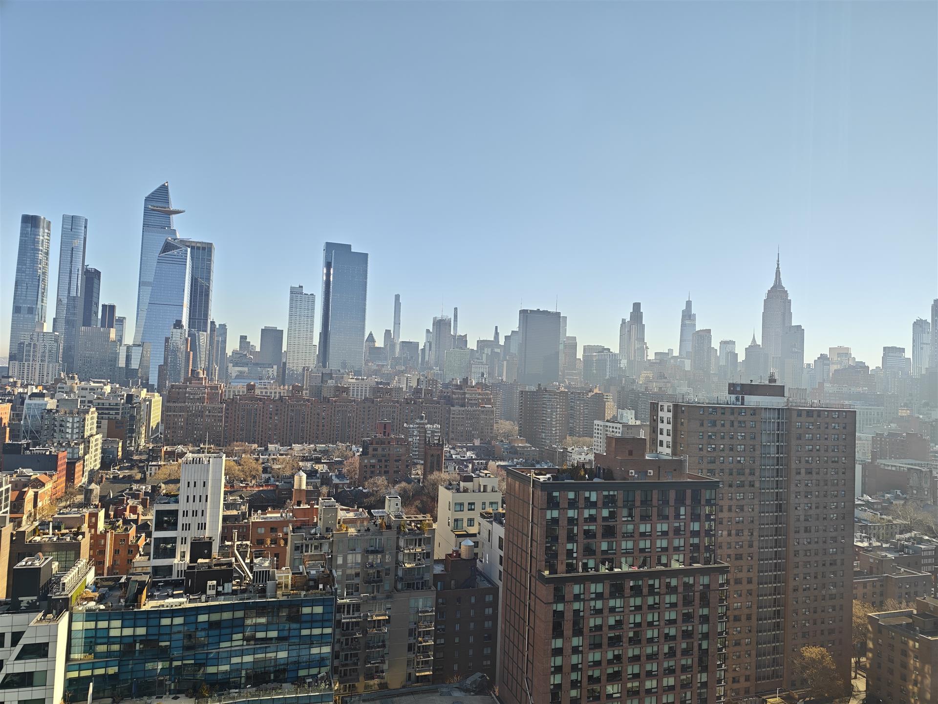 New York skyline viewed from Casaé Sky25 Chelsea