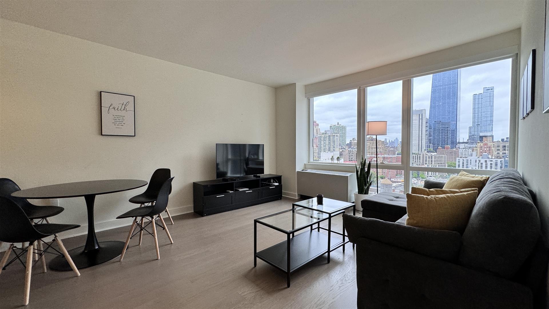 Casae MiMa 1 living and dining room with skyline views